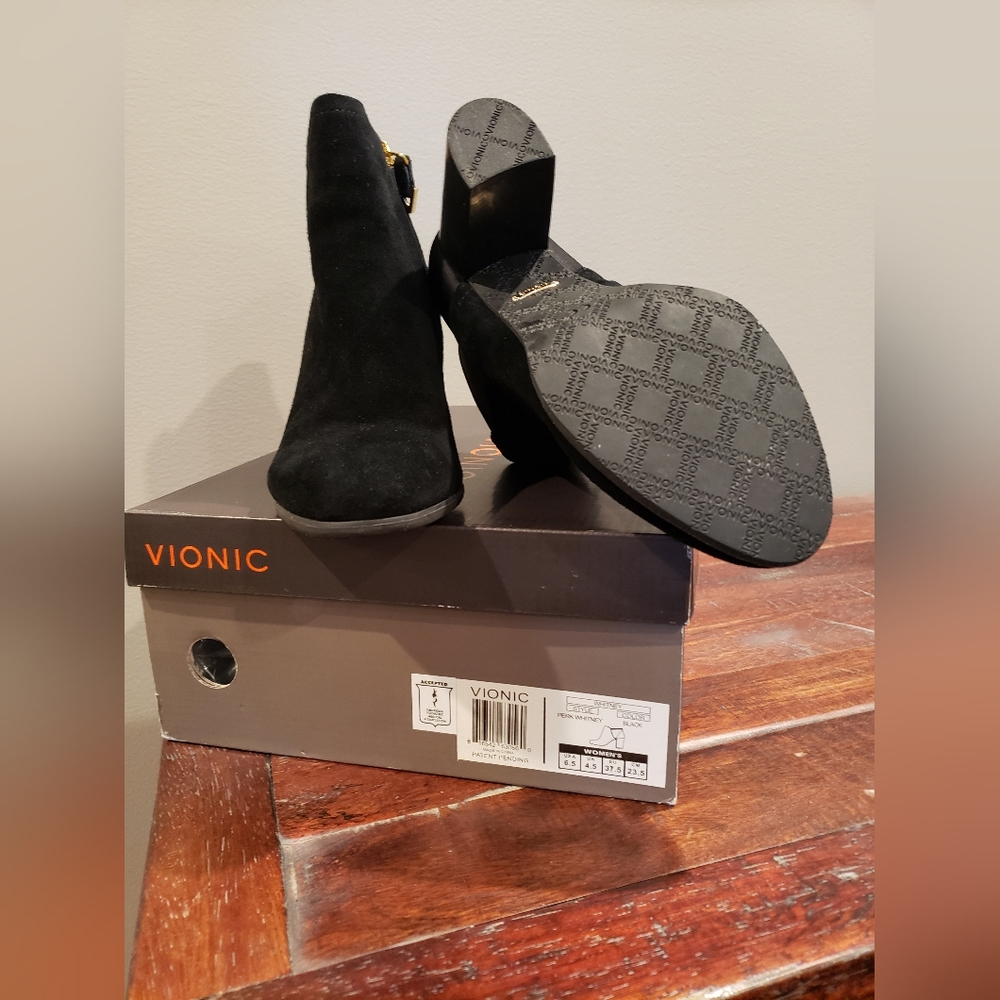 Vionic Perk Whitney Boot - Picture 2 of 5